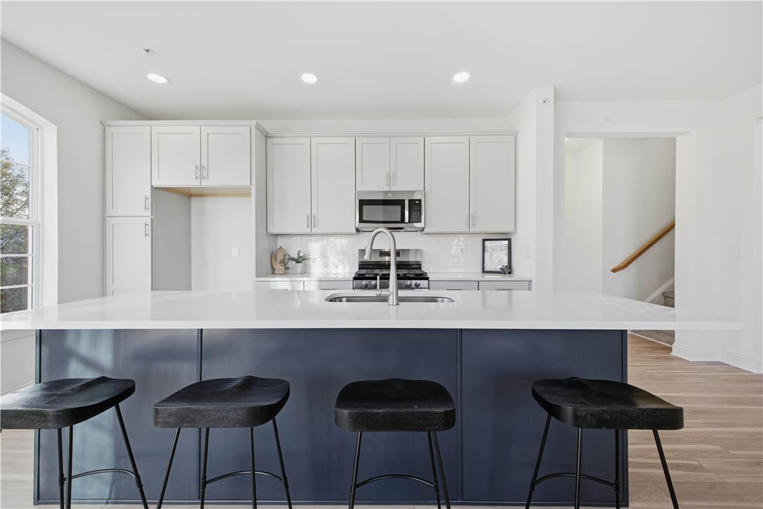 868 Veneto Court Property Photo 14