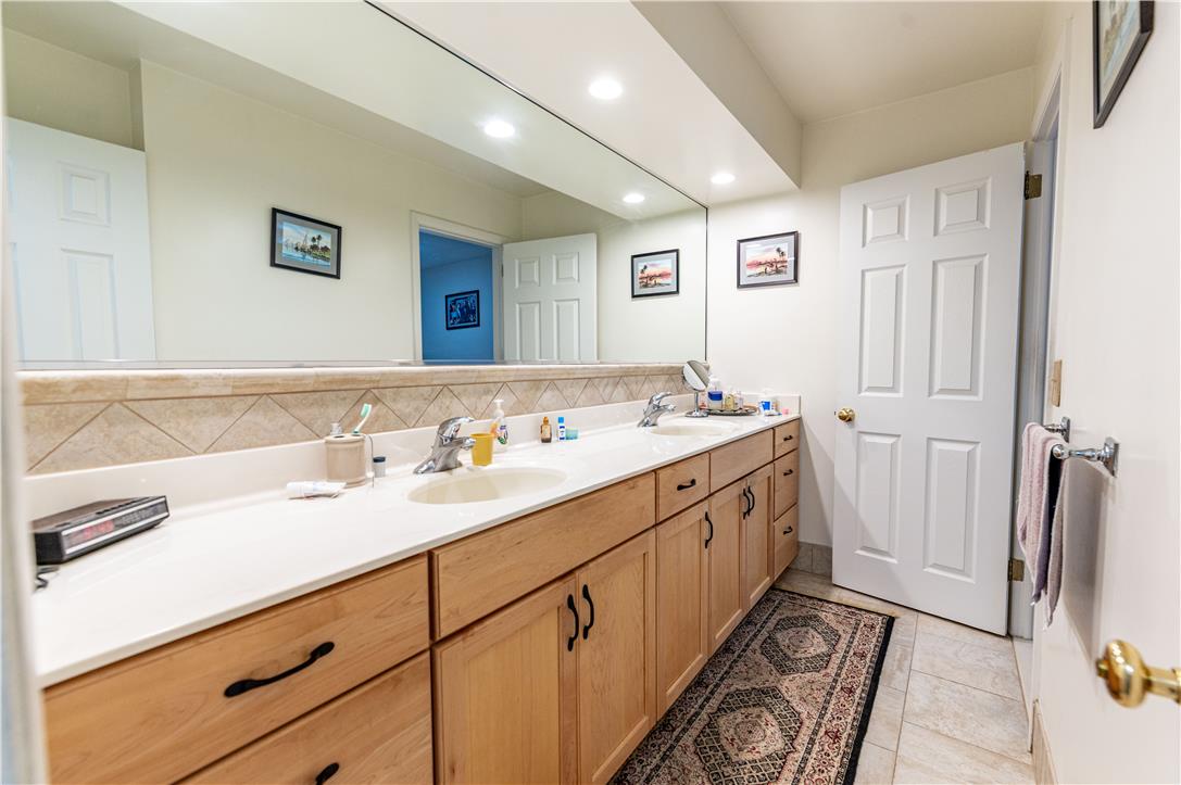 2442 Lisa Lane Property Photo 25