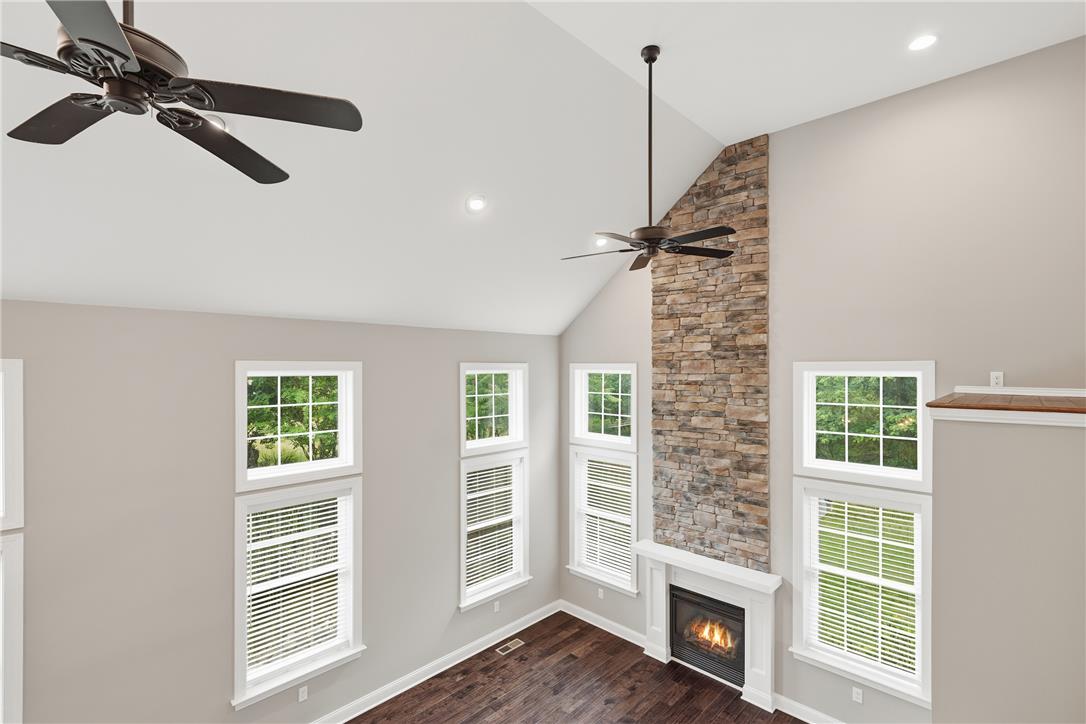 55 Island Court Property Photo 16