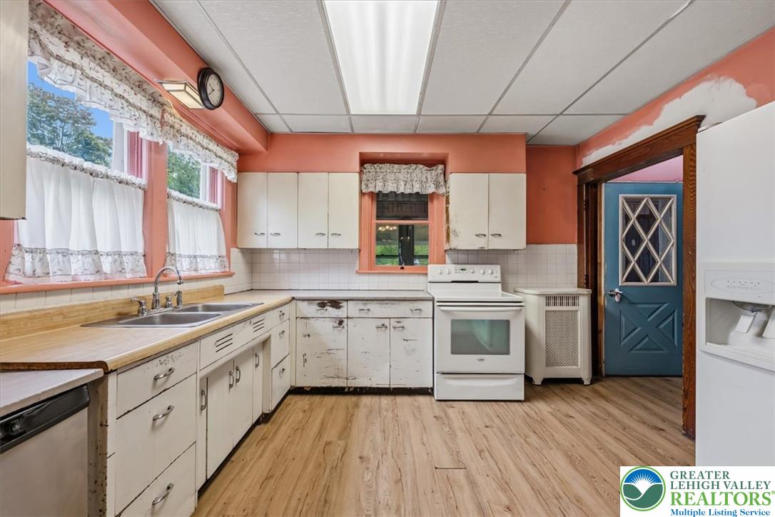 5744 Pa 873 Property Photo 5