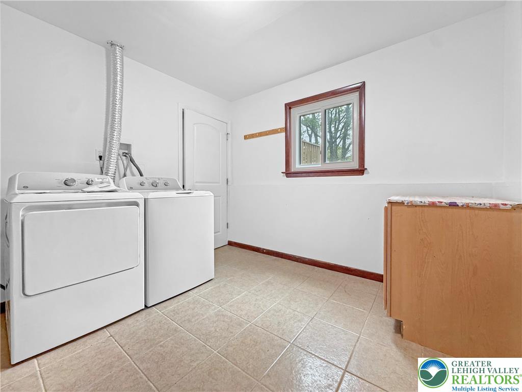 854 Lower Mountain Drive Property Photo 17