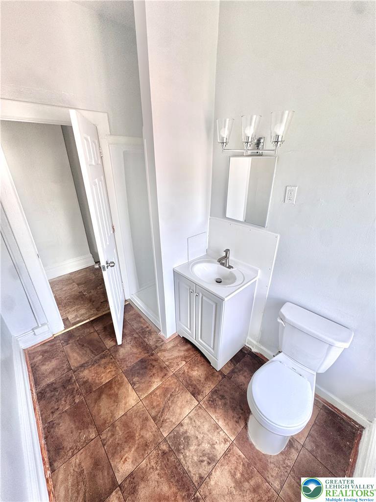 122 North 8th Street C Property Photo 8