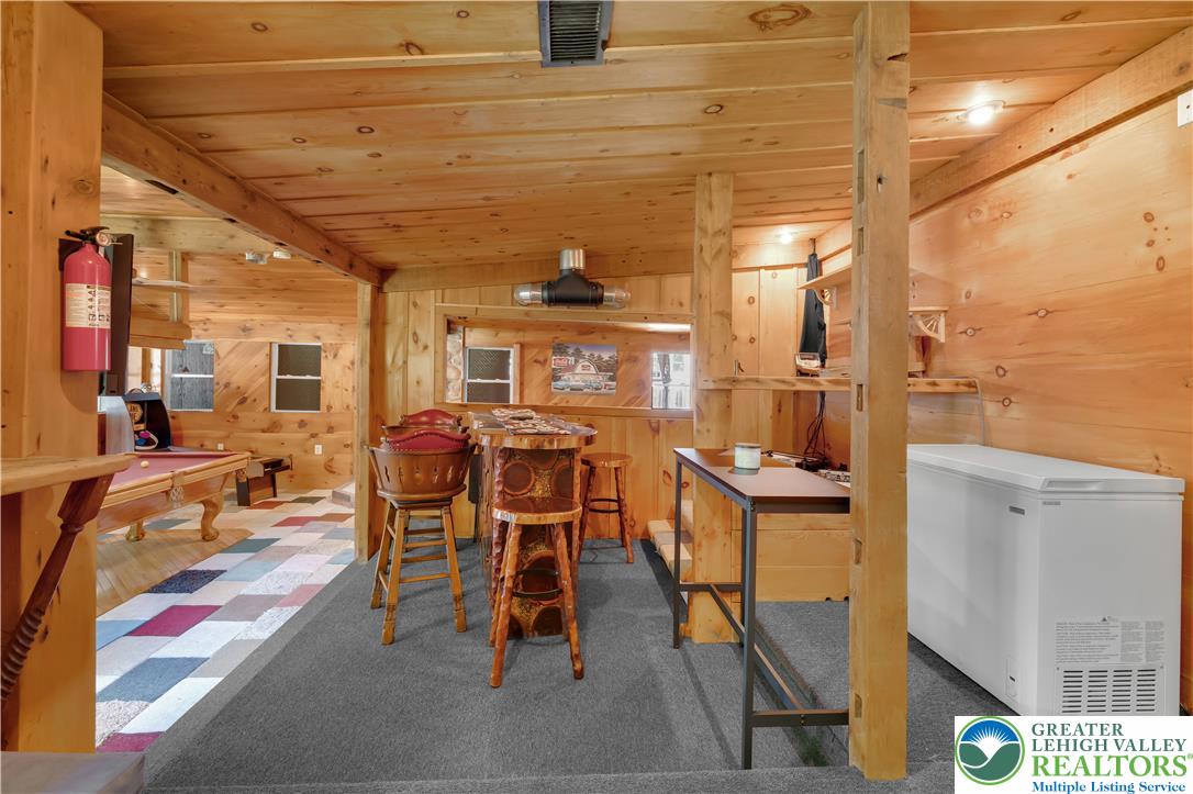 95 Young Street Property Photo 19