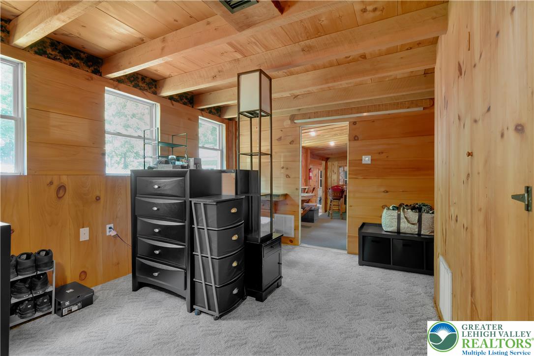 95 Young Street Property Photo 21