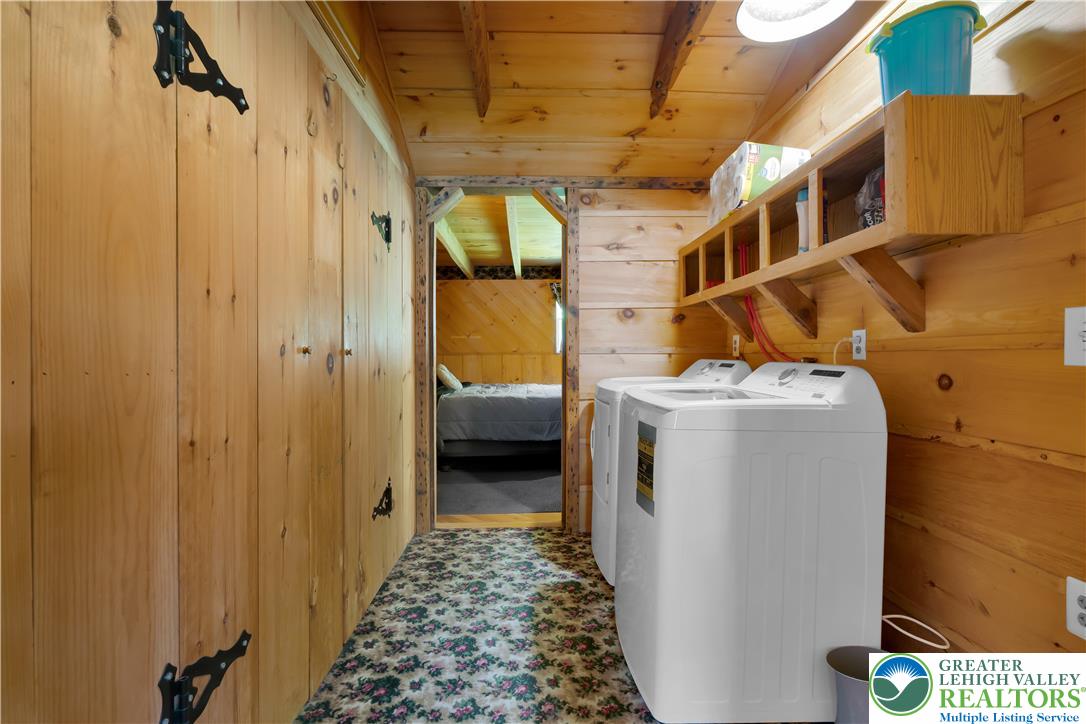 95 Young Street Property Photo 34