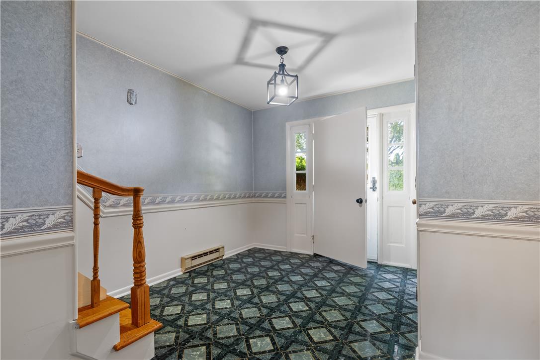 52 Willow Street Property Photo 5