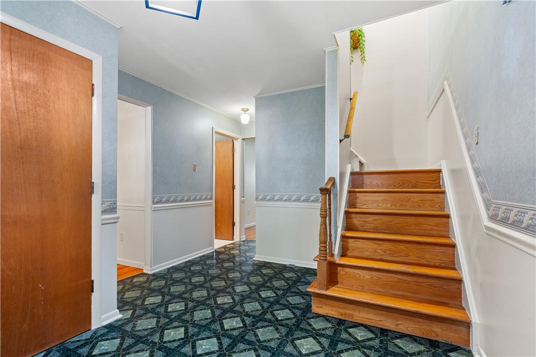 52 Willow Street Property Photo 6