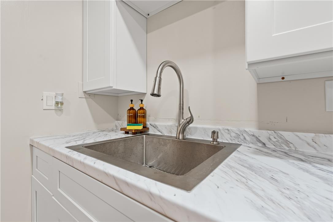 52 Willow Street Property Photo 10