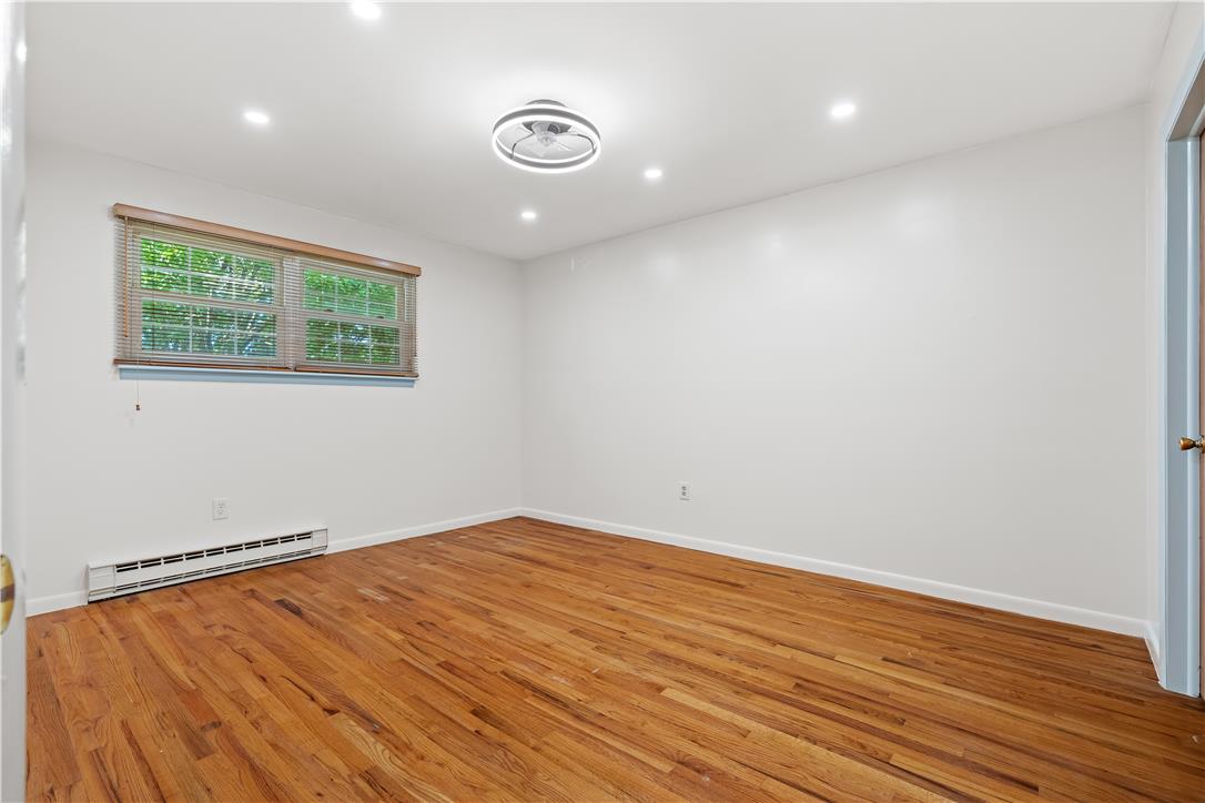 52 Willow Street Property Photo 16