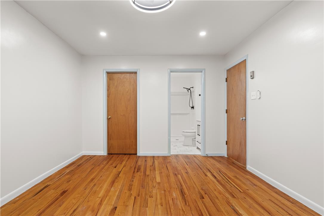 52 Willow Street Property Photo 17