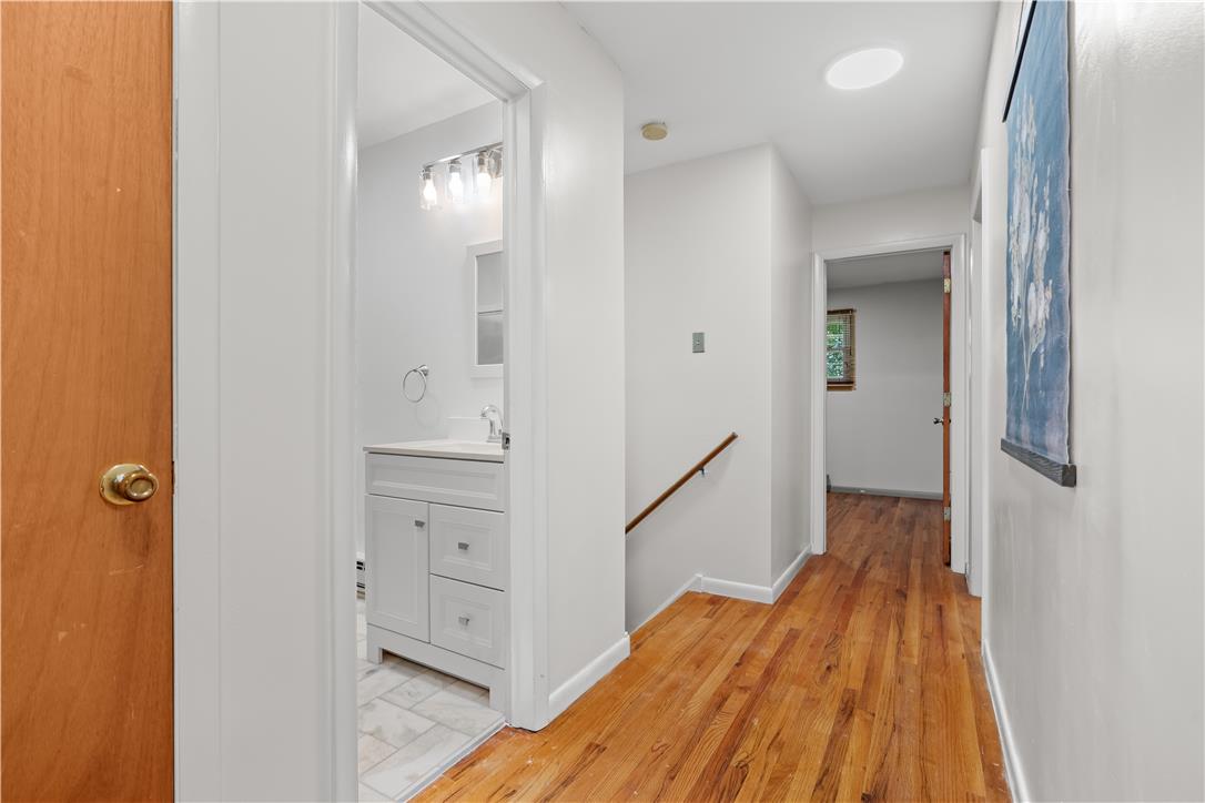 52 Willow Street Property Photo 18