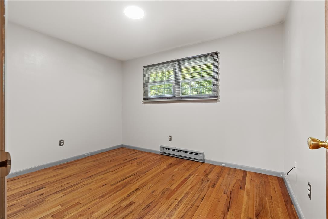 52 Willow Street Property Photo 22