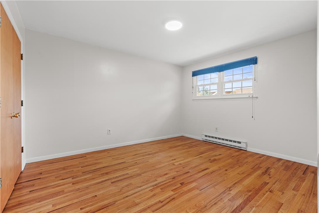 52 Willow Street Property Photo 23