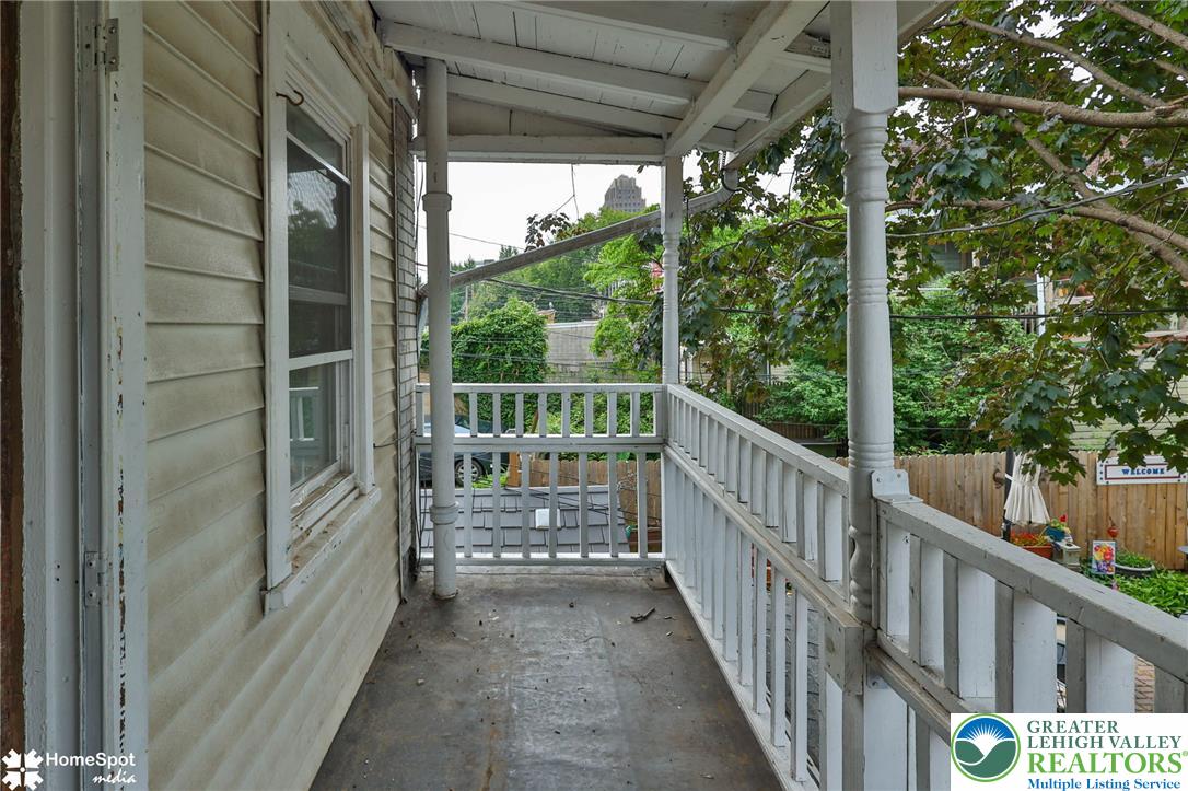 230 North Nagle Street Property Photo 26