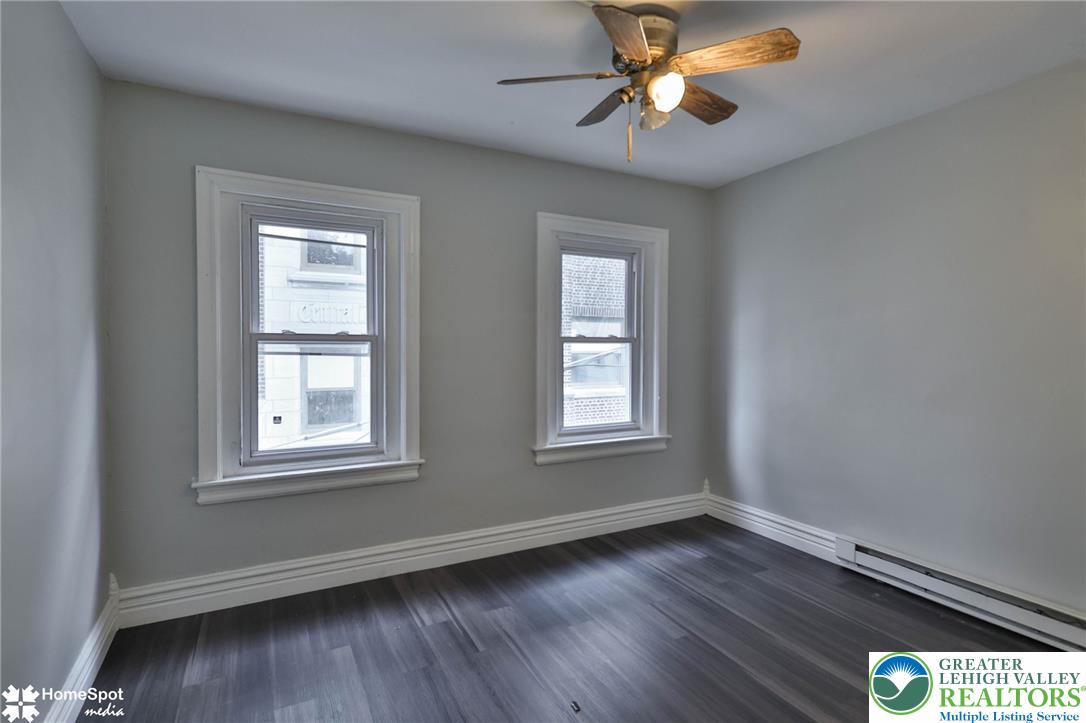 230 North Nagle Street Property Photo 31