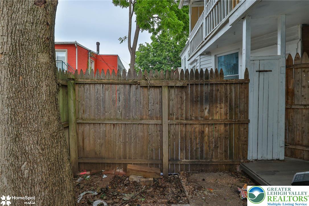 230 North Nagle Street Property Photo 44