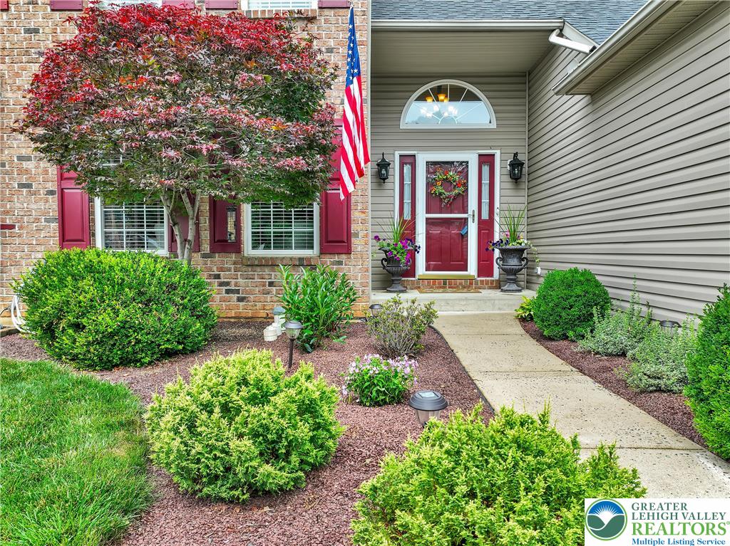 2184 Greenmeadow Drive Property Photo 1