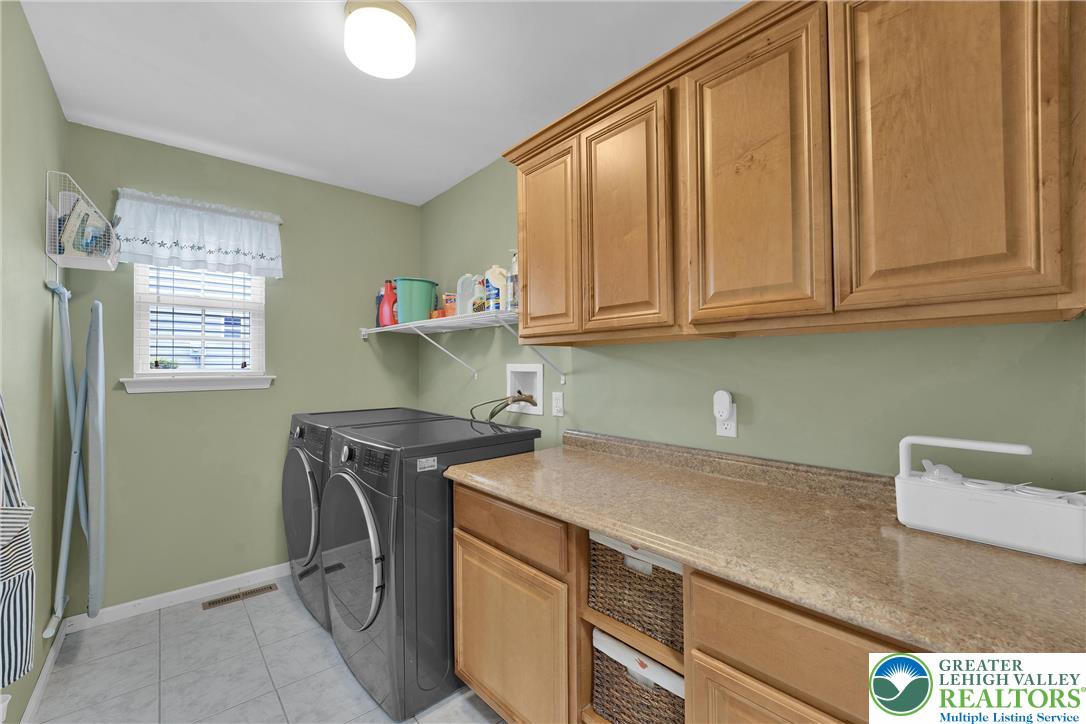 2184 Greenmeadow Drive Property Photo 27