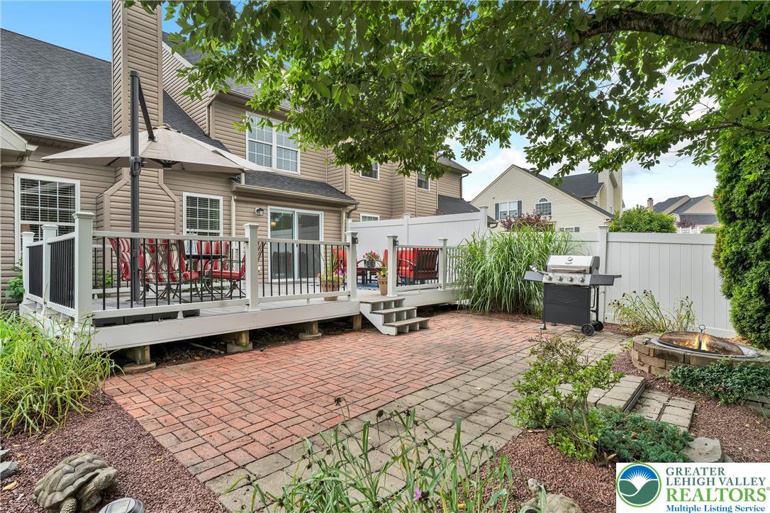 2184 Greenmeadow Drive Property Photo 36