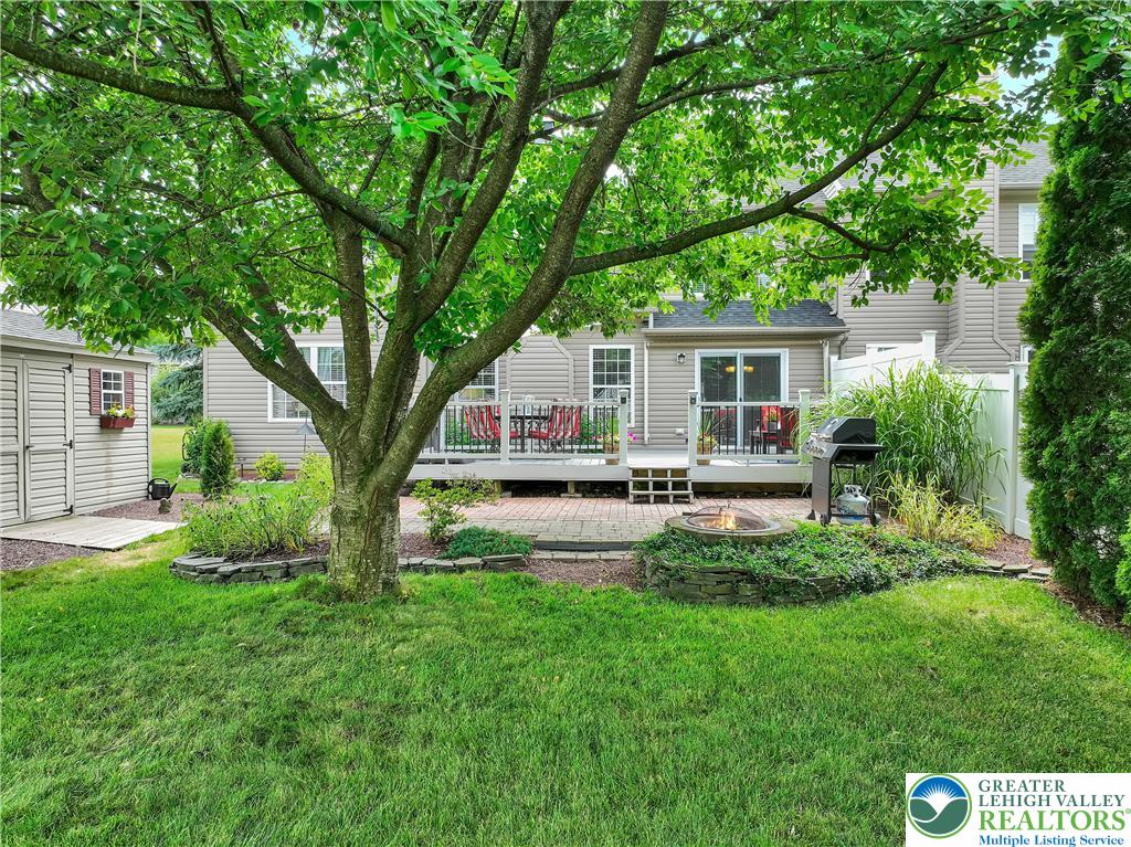2184 Greenmeadow Drive Property Photo 39