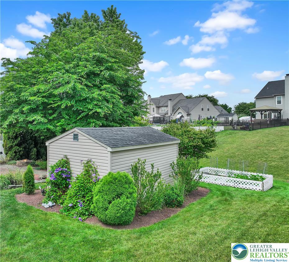 2184 Greenmeadow Drive Property Photo 48