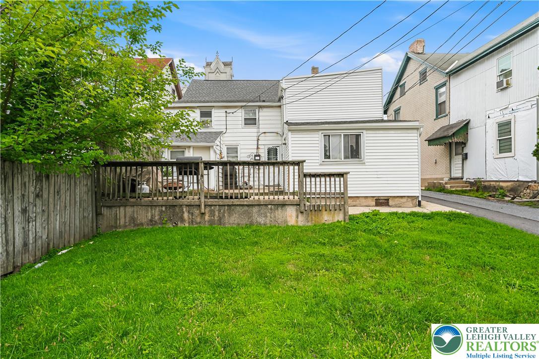 229 Main Street Property Photo 14