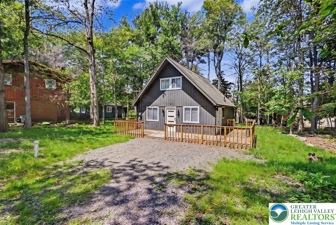 1717 Rolling Hills Drive Property Photo 5