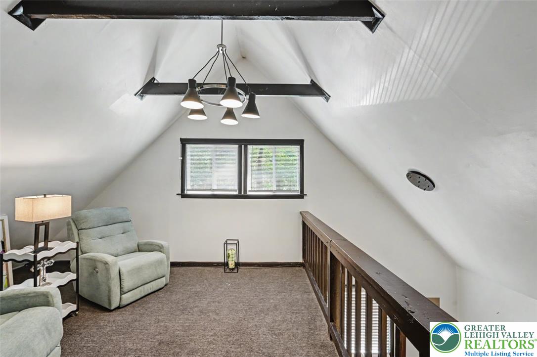 1717 Rolling Hills Drive Property Photo 32