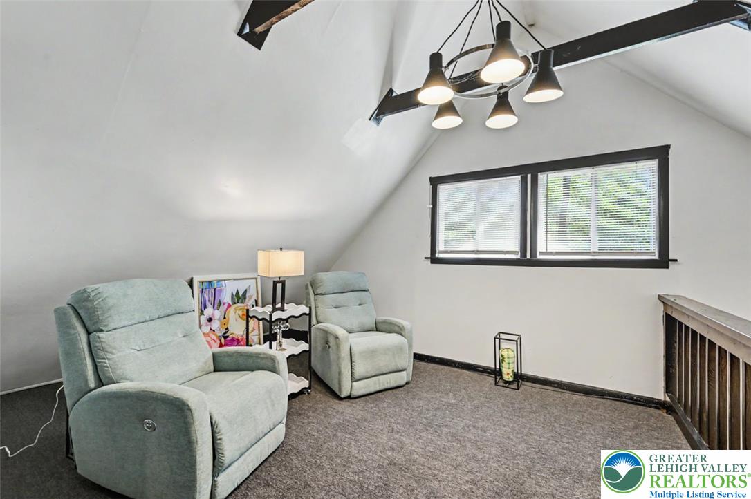 1717 Rolling Hills Drive Property Photo 33
