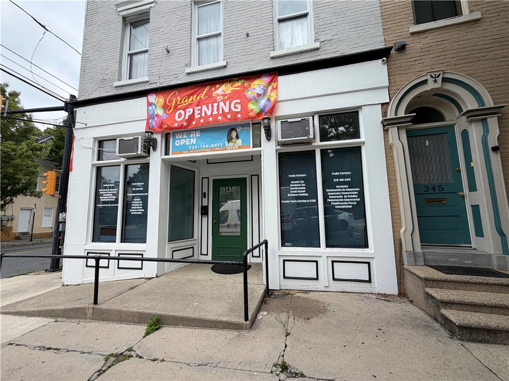 347 North 8th Street Property Photo 2