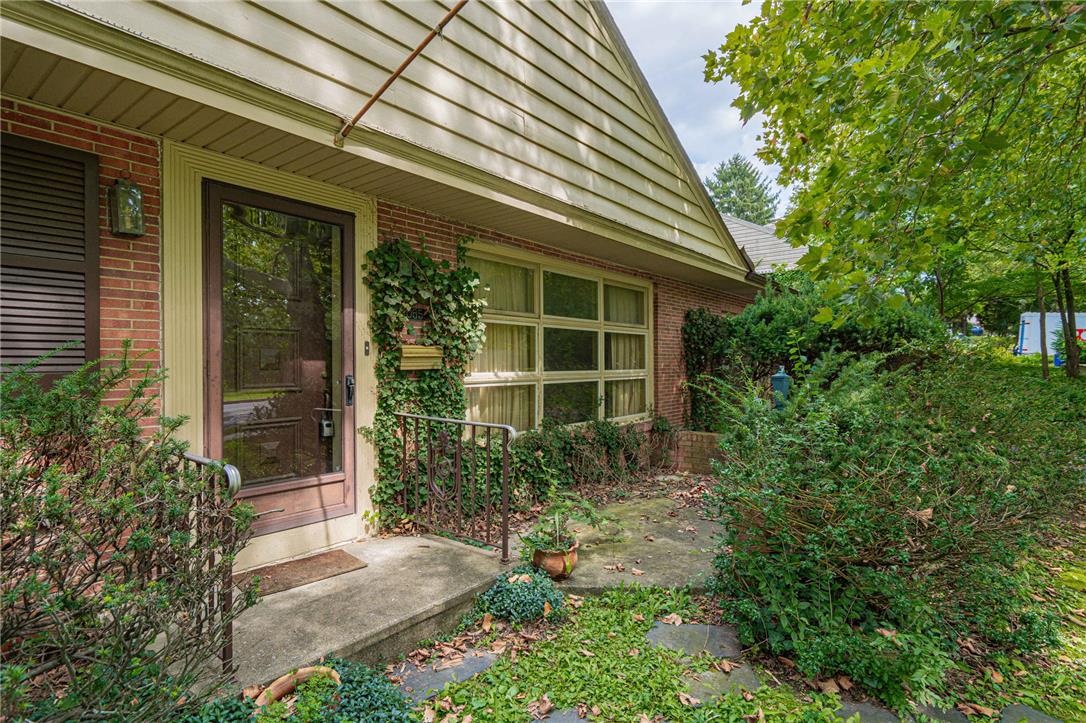 1055 Lehigh Parkway East Property Photo 7