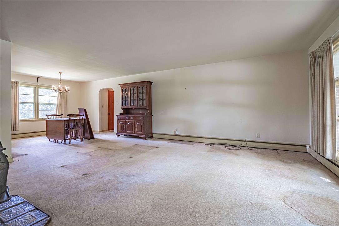 1055 Lehigh Parkway East Property Photo 8
