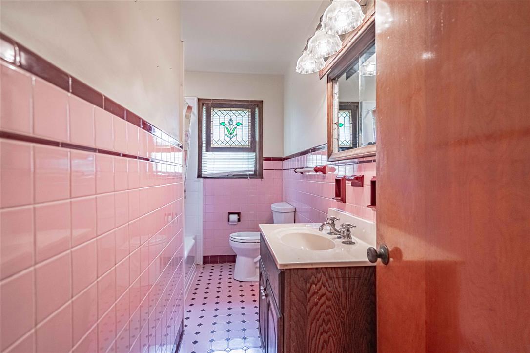 1055 Lehigh Parkway East Property Photo 22
