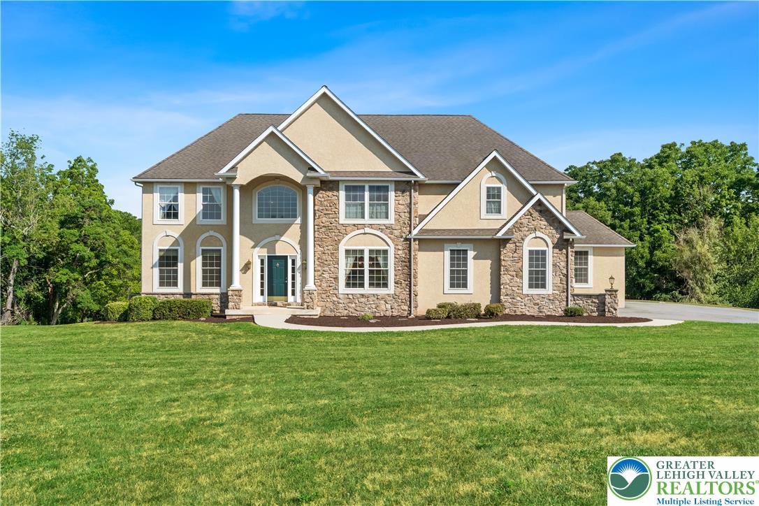 3940 Whitetail Court Property Photo 4