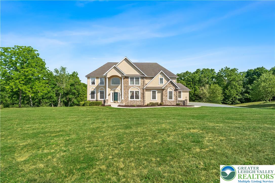 3940 Whitetail Court Property Photo 5