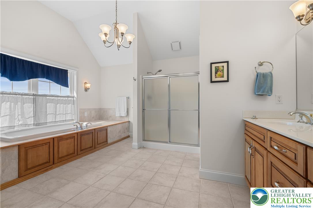 3940 Whitetail Court Property Photo 49
