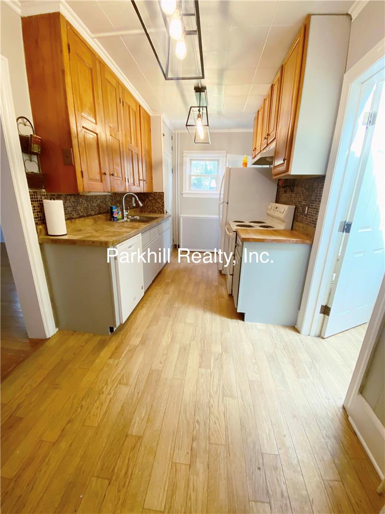 641 George Property Photo 4