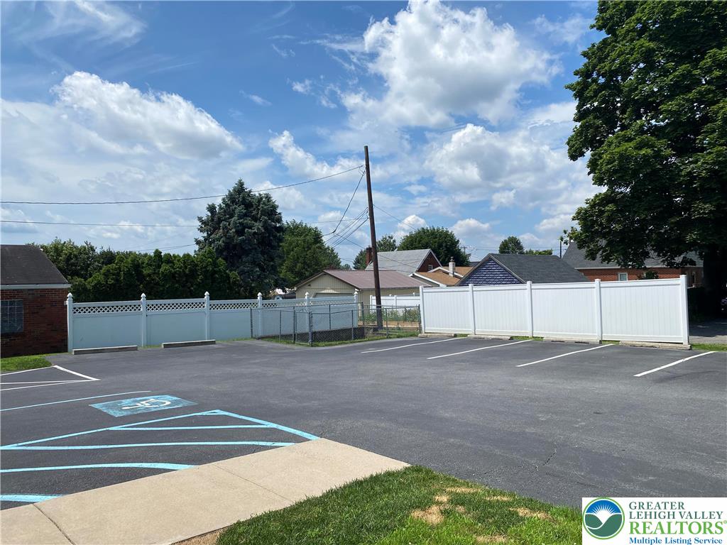 3103 West Emaus Avenue Property Photo 5