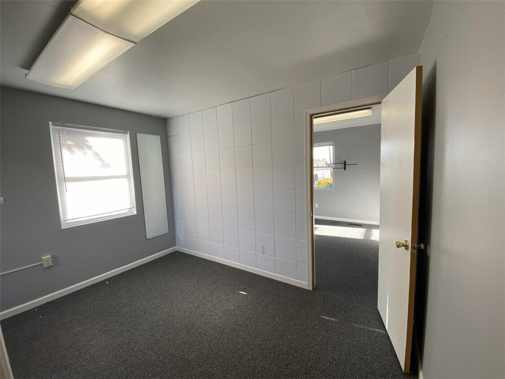 3103 West Emaus Avenue Property Photo 15