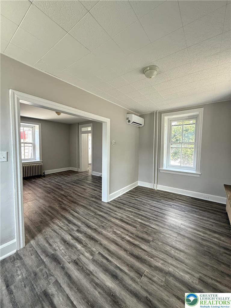 720 Park Street Property Photo 7