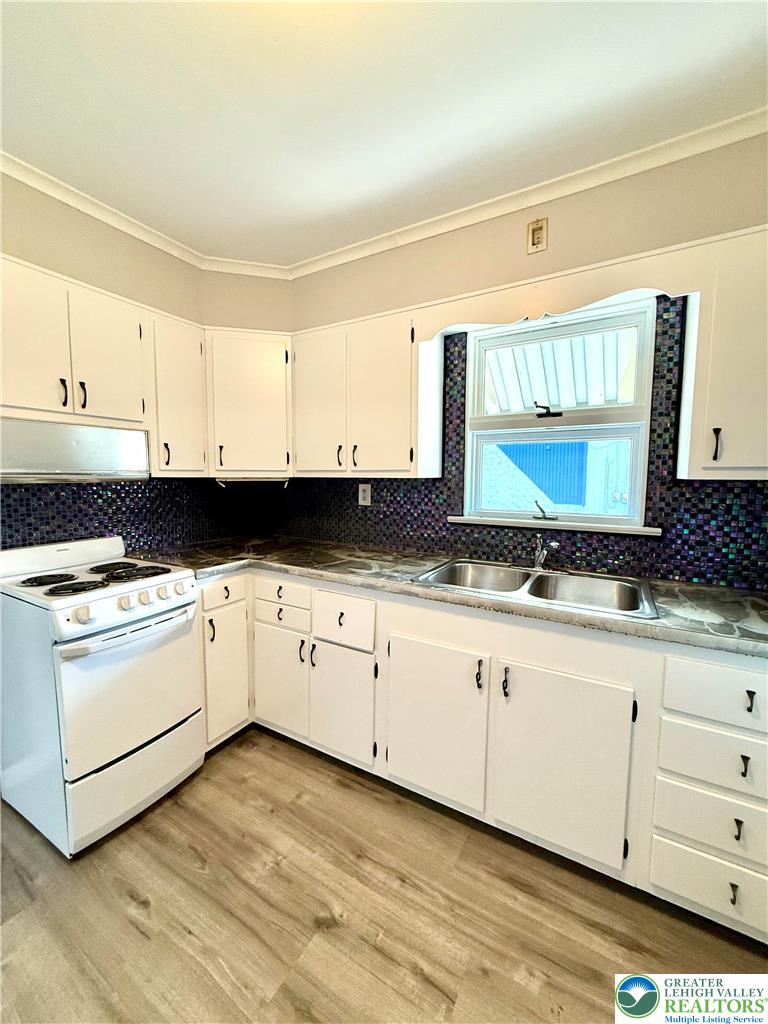 720 Park Street Property Photo 28