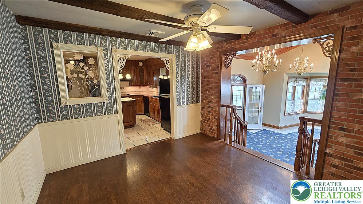 3203 Parkview Drive Property Photo 10