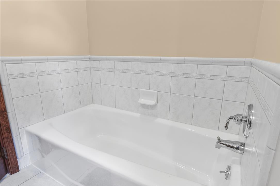 4775 White Oak Circle Property Photo 33