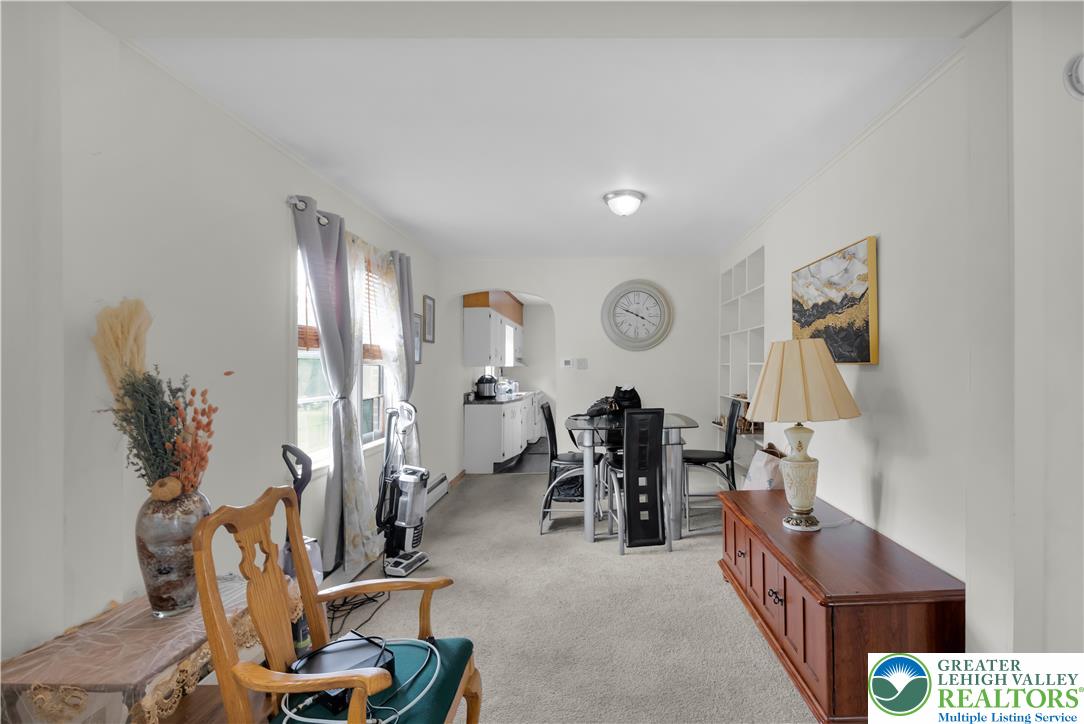 1901 Willow Park Road Property Photo 8