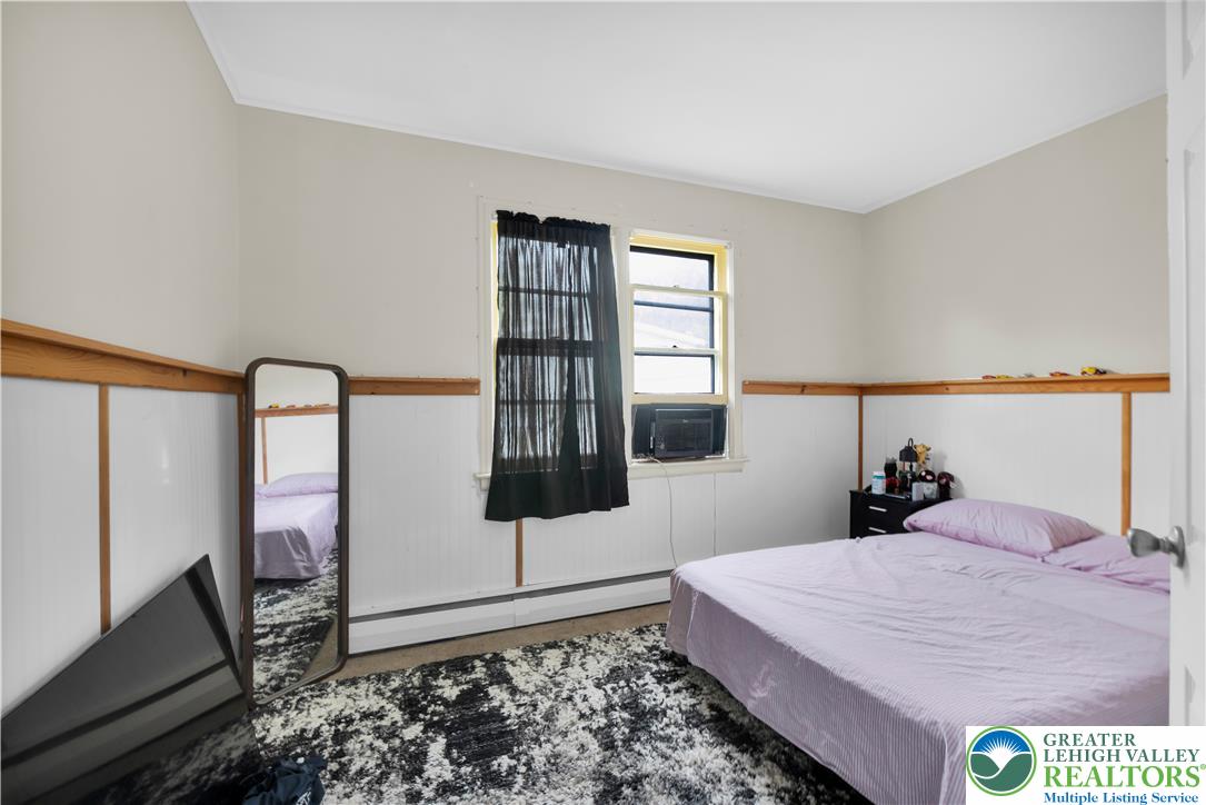 1901 Willow Park Road Property Photo 12
