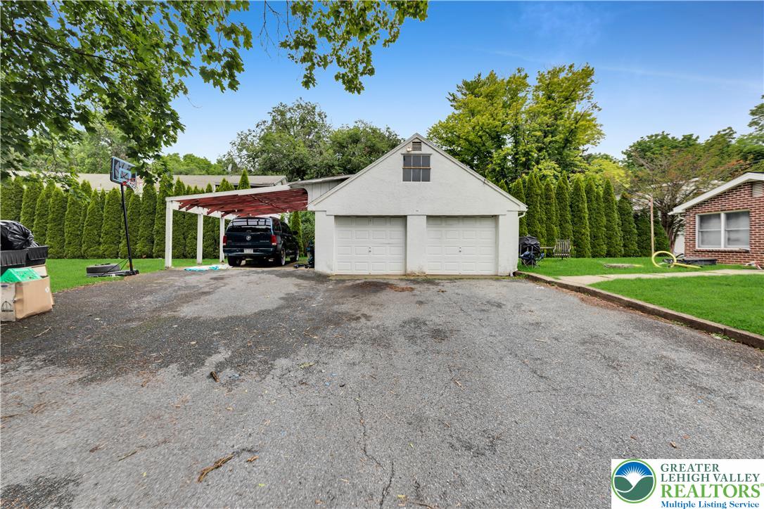 1901 Willow Park Road Property Photo 19
