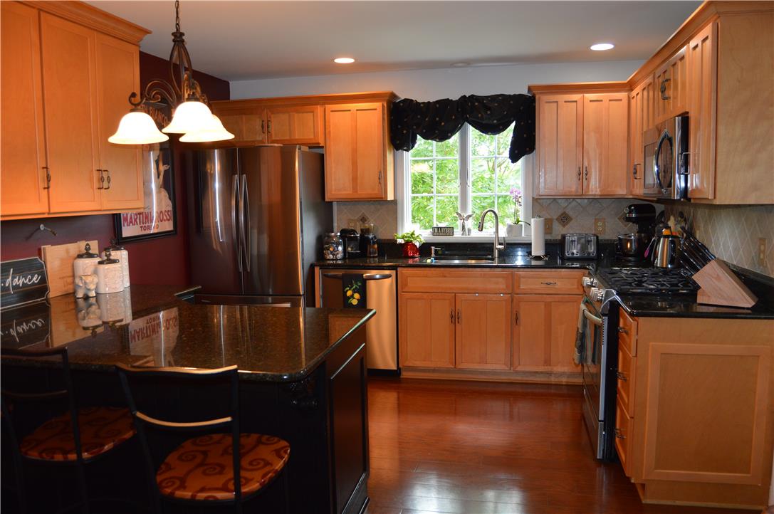 17 Tamarack Court Property Photo 8