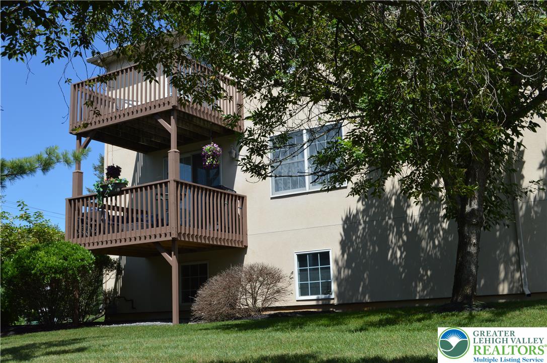 17 Tamarack Court Property Photo 24