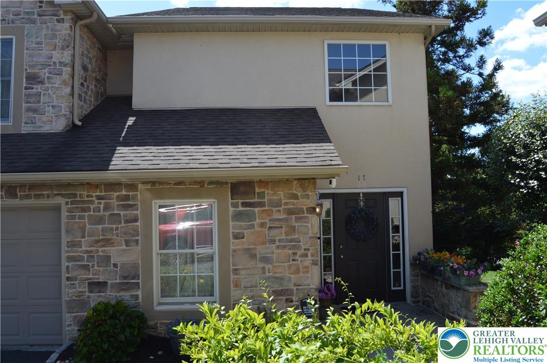17 Tamarack Court Property Photo 25