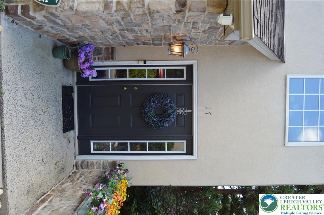17 Tamarack Court Property Photo 26
